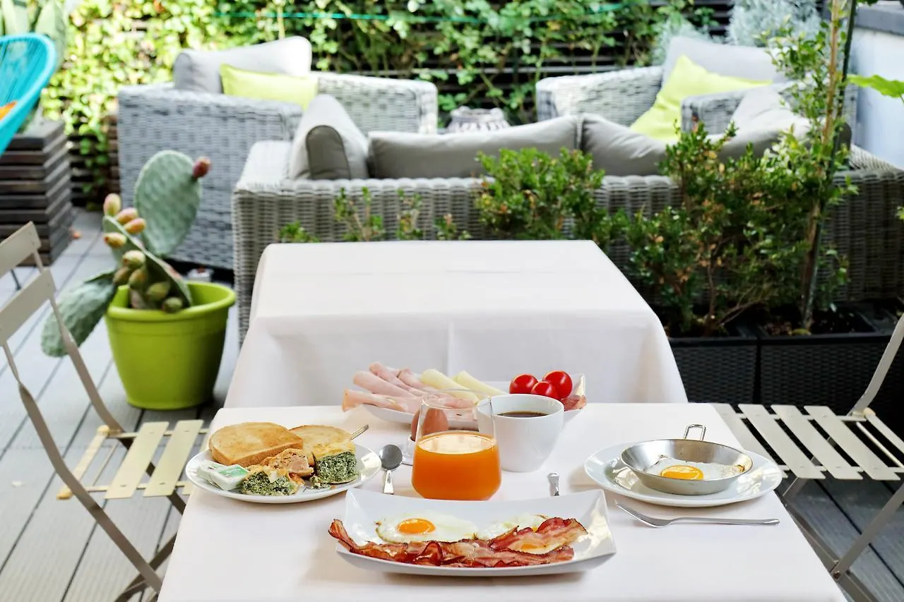 Vico Rooms And Terrace Rome